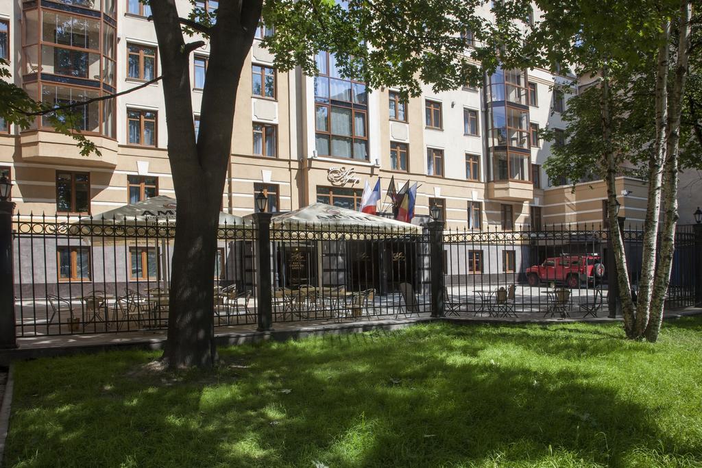 Aglaya Hotel & Courtyard Saint Petersburg Exterior photo